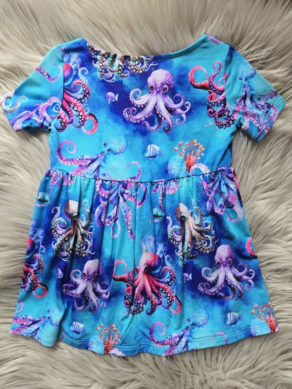 Bums & Roses Octopus Print Top with Lilac Shorts